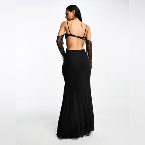 ASOS DESIGN corset detail cold shoulder maxi dress with lace inserts in black - Picture 3 of 11